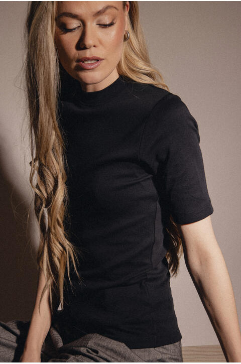 Lara Tee 365 organic cotton mock neck tee